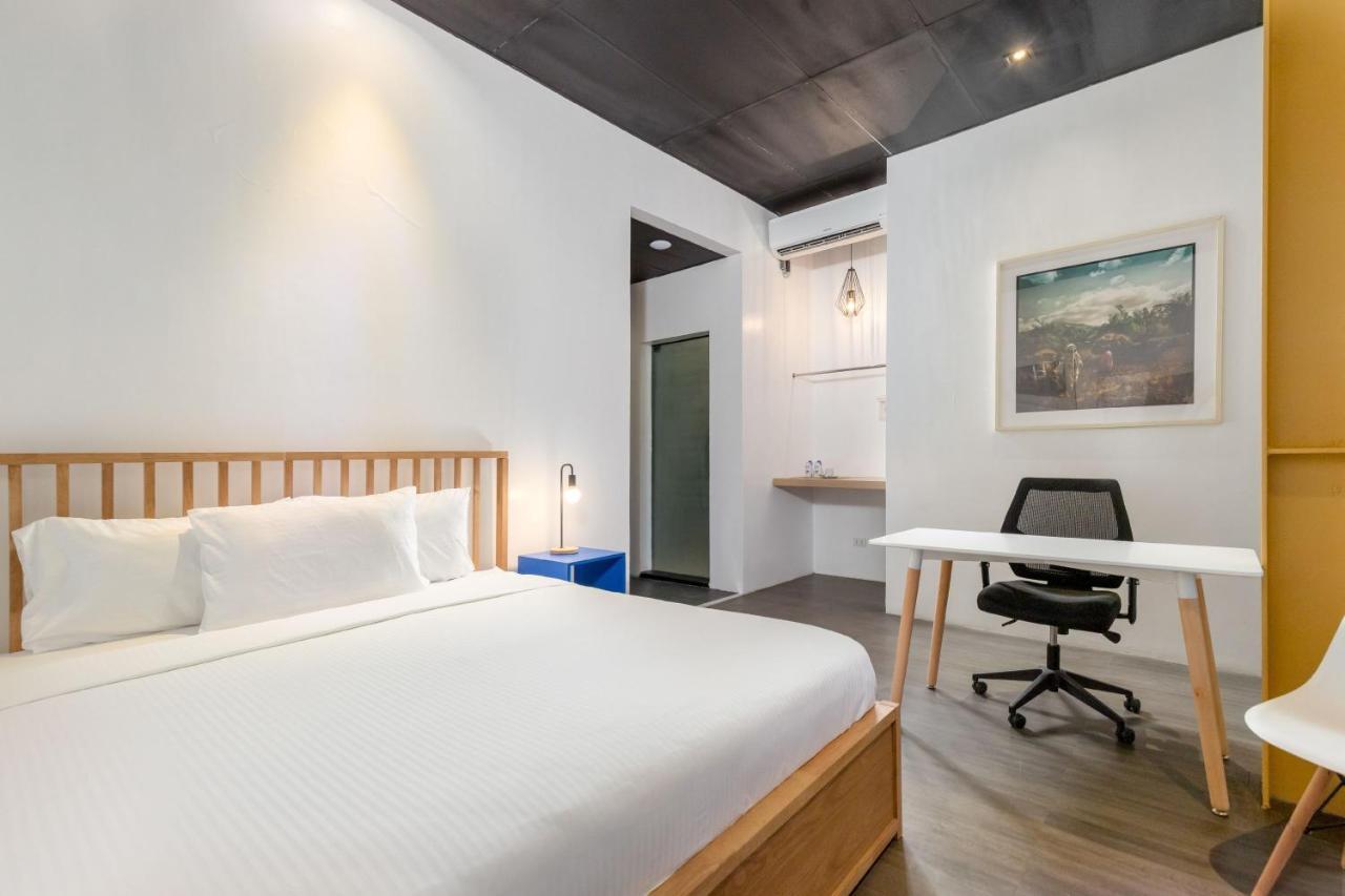 Draper Hotel Makati Makati City Eksteriør bilde